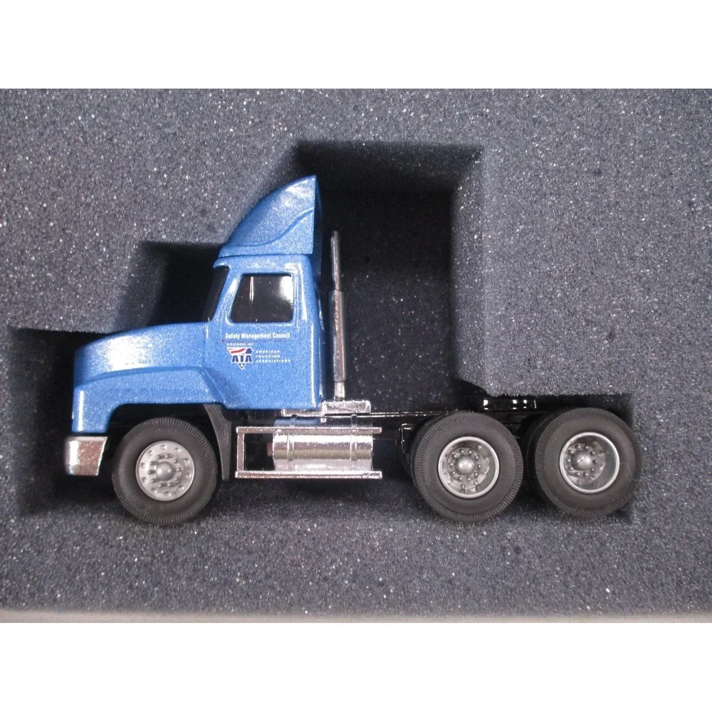 Penjoy Vintage Die Cast Semi Truck / Trailer 2002 ATA Truck Driving Championship